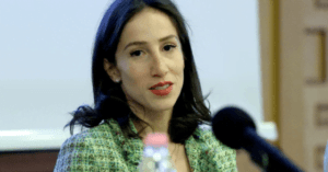 Ето как изглежда булчинската рокля за 20 лева на едно от Златните ни момичета-Снимка 74 m 754104d88212700edbfa812fc56530c7