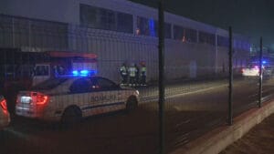 Пострадалият при срутване на стена в София почина. Двама души са тежко ранени, а други двама са невредими. Инцидентът стана близо до летището.