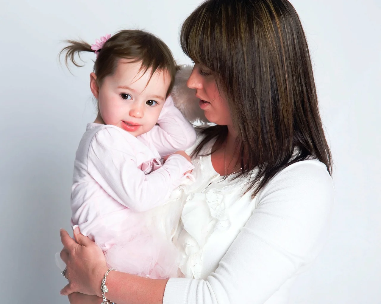mother and daughter 2078075 1280.jpg